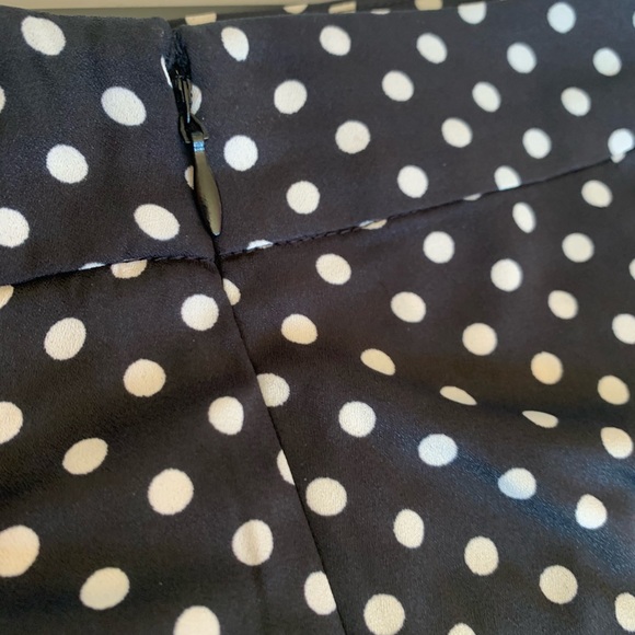 NWT- BCBGMaxAzria Polka dot skirt - Picture 5 of 9
